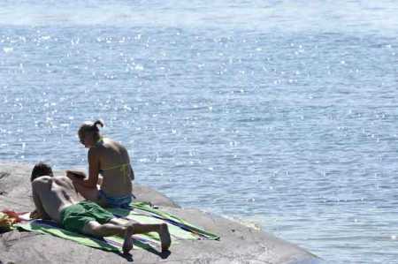 Hot spell to continue this week