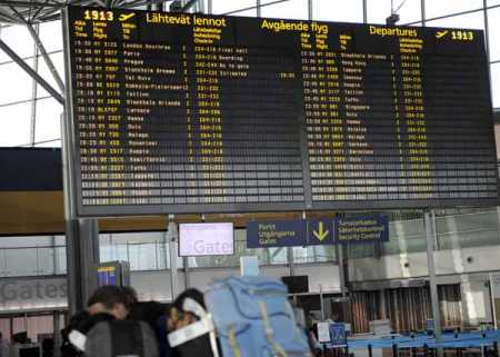 Number of flights cancelled, many delayed
