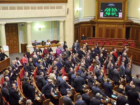 Ukrainian president, opposition sign deal to end crisis
