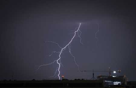 Thunderstorms hit country, lightning kills 1