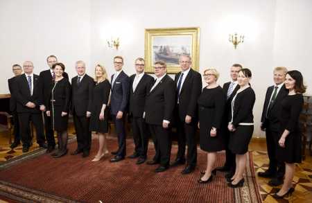 Finland swears in new coalition govt
