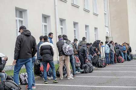 Refugee influx widens use of forged papers