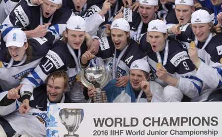 Finns clinch world junior ice hockey title
