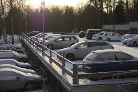 Automobiles face battery glitch, frozen fuel