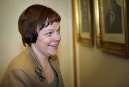 Paula Lehtomäki at the group meeting of Keskusta (Center) in Helsinki on Thursday. Photo Lehtikuva