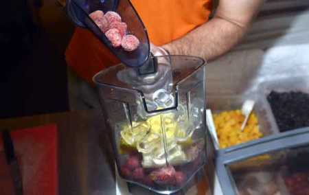 Imported strawberries suspected origin of jaundice epidemic