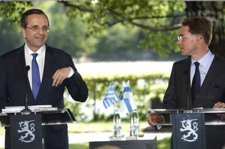 Finland's Prime Minister Jyrki Katainen (R) and his Greek counterpart Prime Minister Antonis Samaras during press conference at the Prime Minister's official residence in Helsinki on Thursday. Photo Lehtikuva