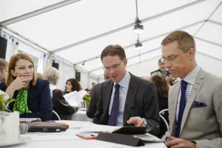Member of Parliament, Mari Kiviniemi, Prime Minister Jyrki Katainen and Foreign and European Affairs minister Alexander Stubb in the discussion programme. Photo - Lehtikuva.