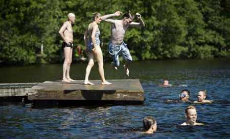 Hot spell to continue