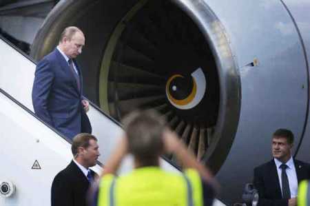The President of Russian Federation Vladimir Putin arrives at Turku airport on Tuesday. Photo - Lehtikuva