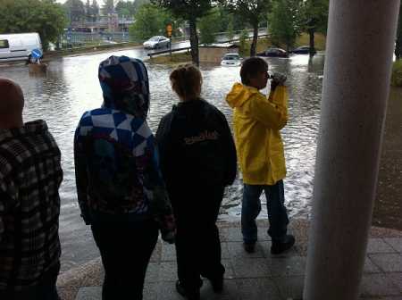 Rain with thunderstorm likely round the week