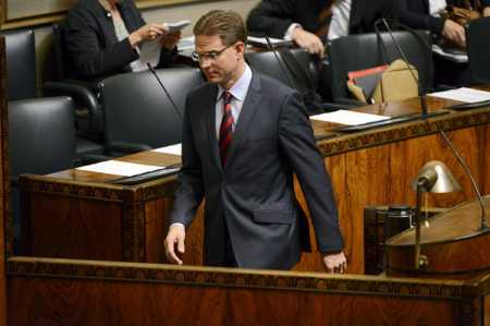 No confidence motion against PM rejected in parliament