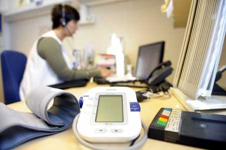 33 % people to wait up to 5 weeks for treatment