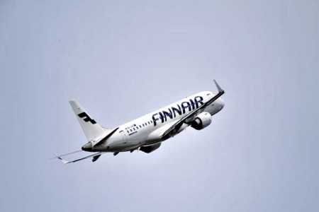 Flights disrupted as crew suspect glitch after take-off