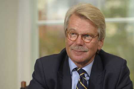 Wahlroos terms economic situation miserable