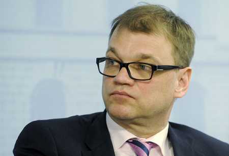 Opposition to challenge fiscal plan to cut child benefits