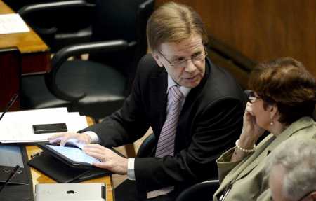 Decision to increase assistants for ministers criticised