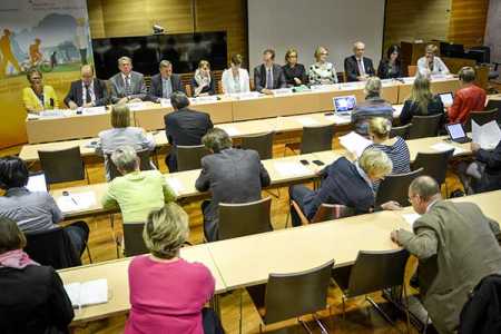 Steering group okays welfare reform