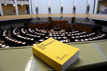 Parties lack guidelines for parliamentary groups