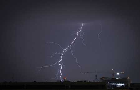 Thunderstorms hit country, lightning kills 1