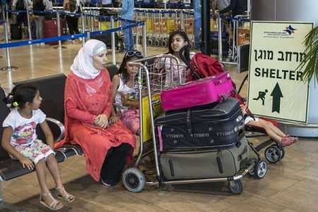 Travel agency cancels holiday tours to Israel