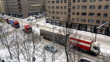 Lorry drivers brought out protest rally in Turku on Saturday. Photo Lehtikuva.