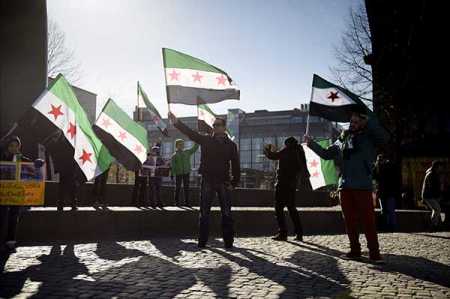 A group of Syrian origin people living in Finland on Saturday staged demonstration in Helsinki. Photo – Lehtikuva.