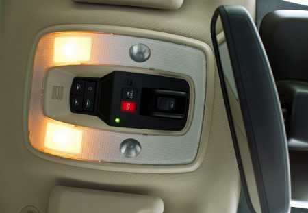 One call new security button in Volvo car. File Photo Lehtikuva.