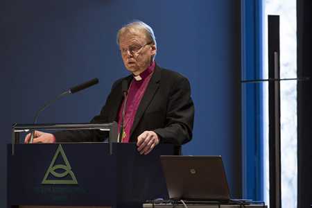 Archbishop Kari Mäkinen spoke at the Evangelical Lutheran Church autumn conference in Turku on Tuesday, November 3, 2015. Photo – Str / Lehtikuva.