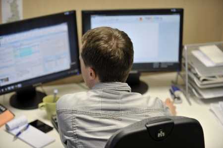 Office worker in Helsinki. File Photo – Lehtikuva.