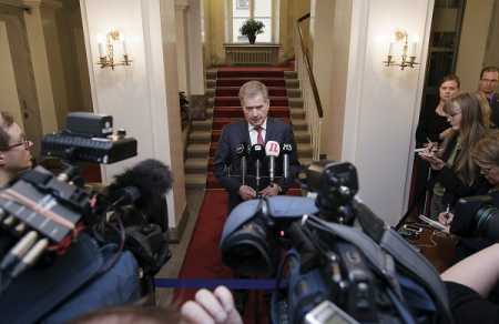 President Sauli Niinistö talked to the reporters on possible refugees flow after a meeting with the Committee of Foreign and Security on Friday. Photo Lehtikuva.