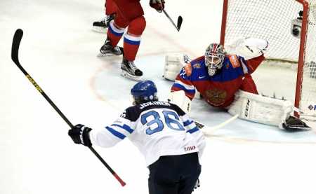 Lions reach final foiling Russia´s dream