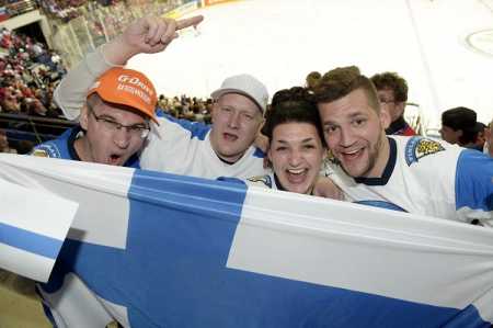 Lions reach final foiling Russia´s dream