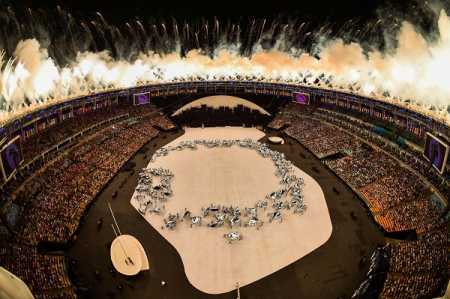 Rio opens Olympics with colors, curves and coolness